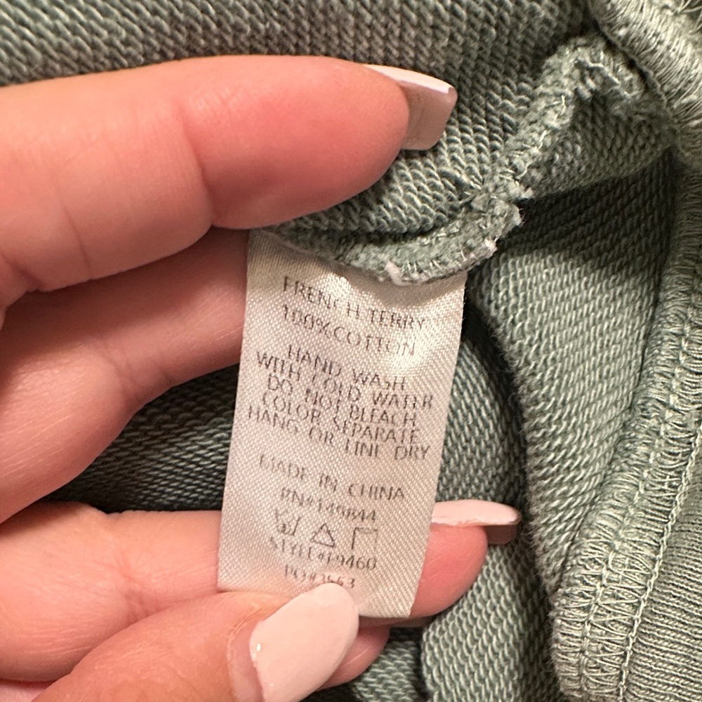 Women’s Graphic swrater “Dream On” dreamer size large - Picture 3 of 3
